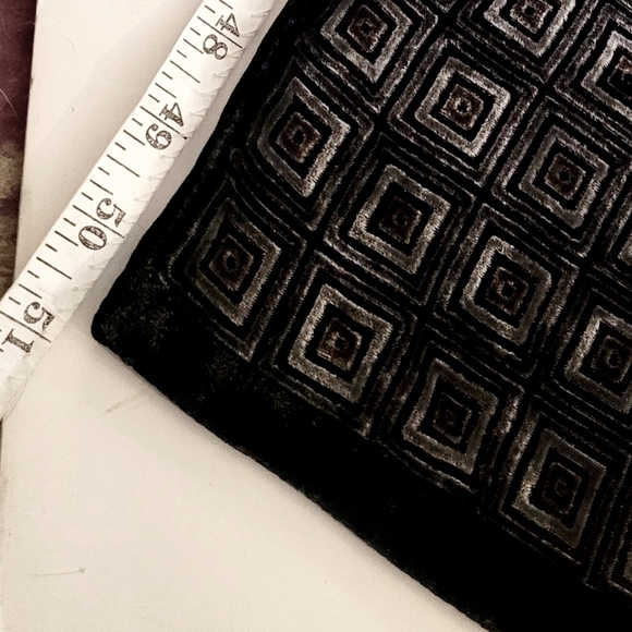 Black w/Grey Velvet Scarf - Picture 10 of 12